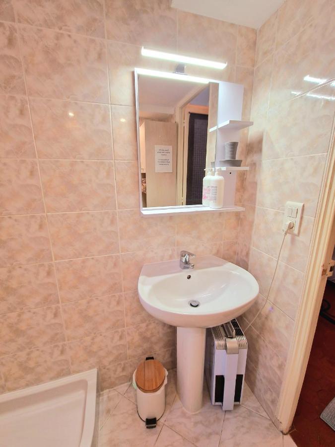 Alma'S Hyper Center Studio Apartment Nice Ngoại thất bức ảnh